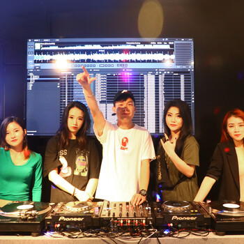 杭州在线直播喊麦DJ，新潮流文化的兴起与影响